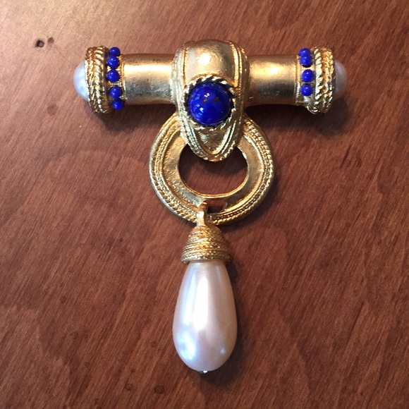 Les Bernard Jewelry - Les Bernard pearl and stone brooch Les Bernard Jewelry - Les Bernard pearl and stone brooch
